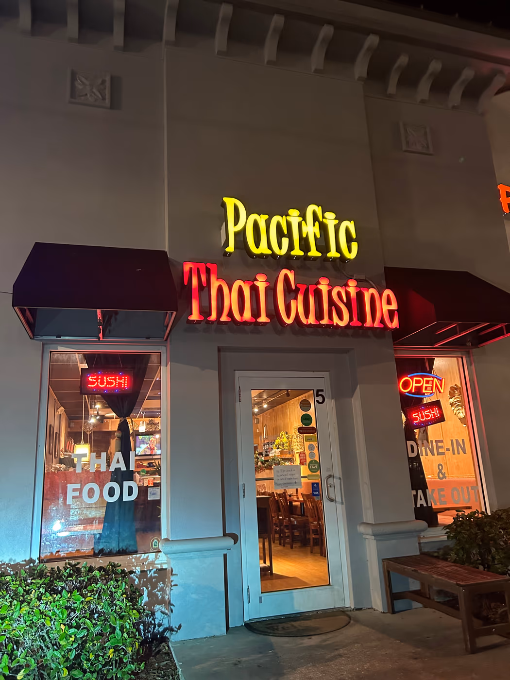 Pacific Thai Cuisine & sushi photo 3
