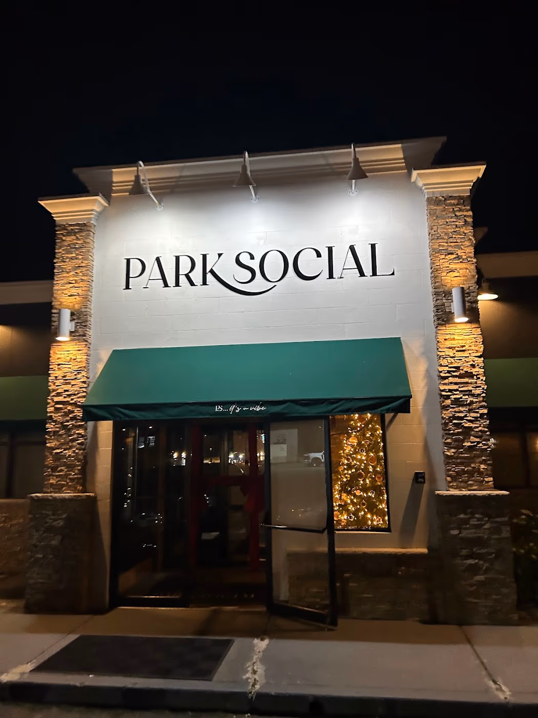 Park Social Restaurant & Lounge photo 3