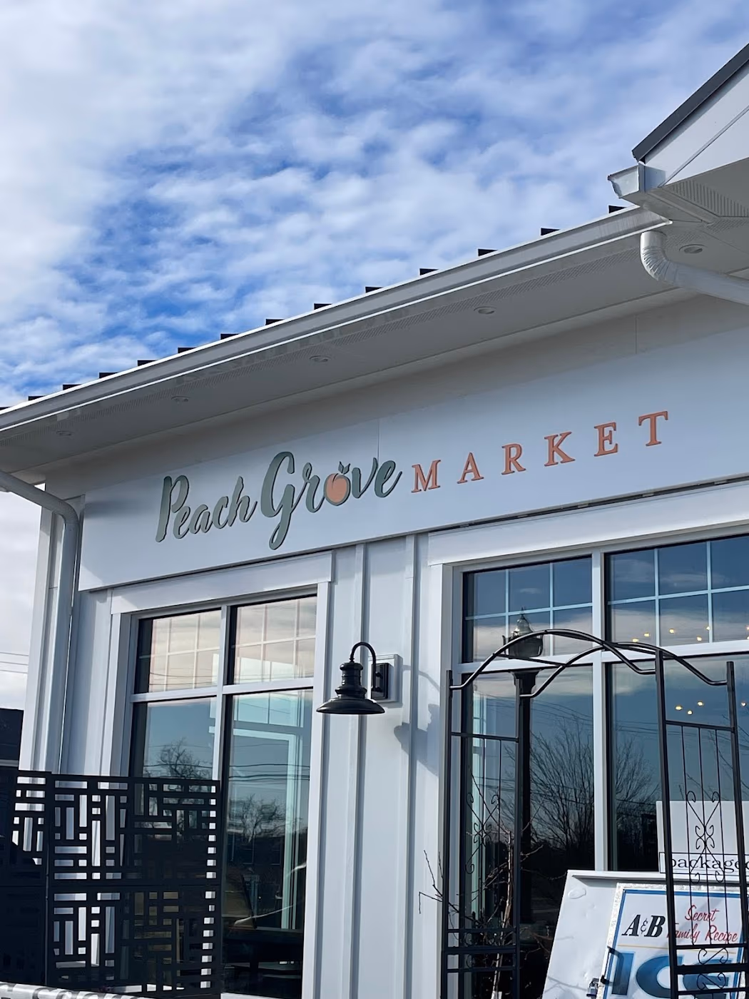 Peach Grove Market photo 3
