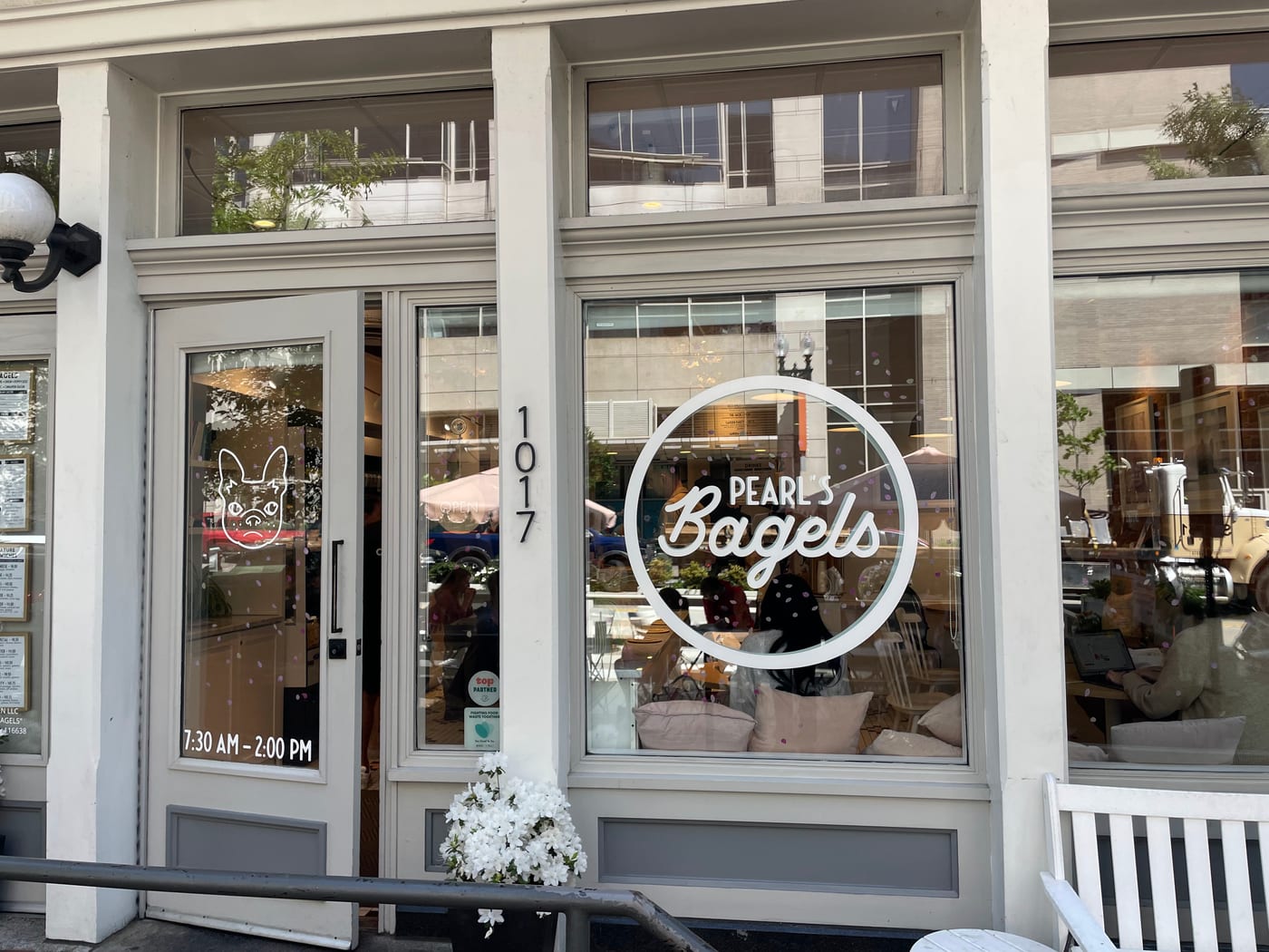 Pearl's Bagels
