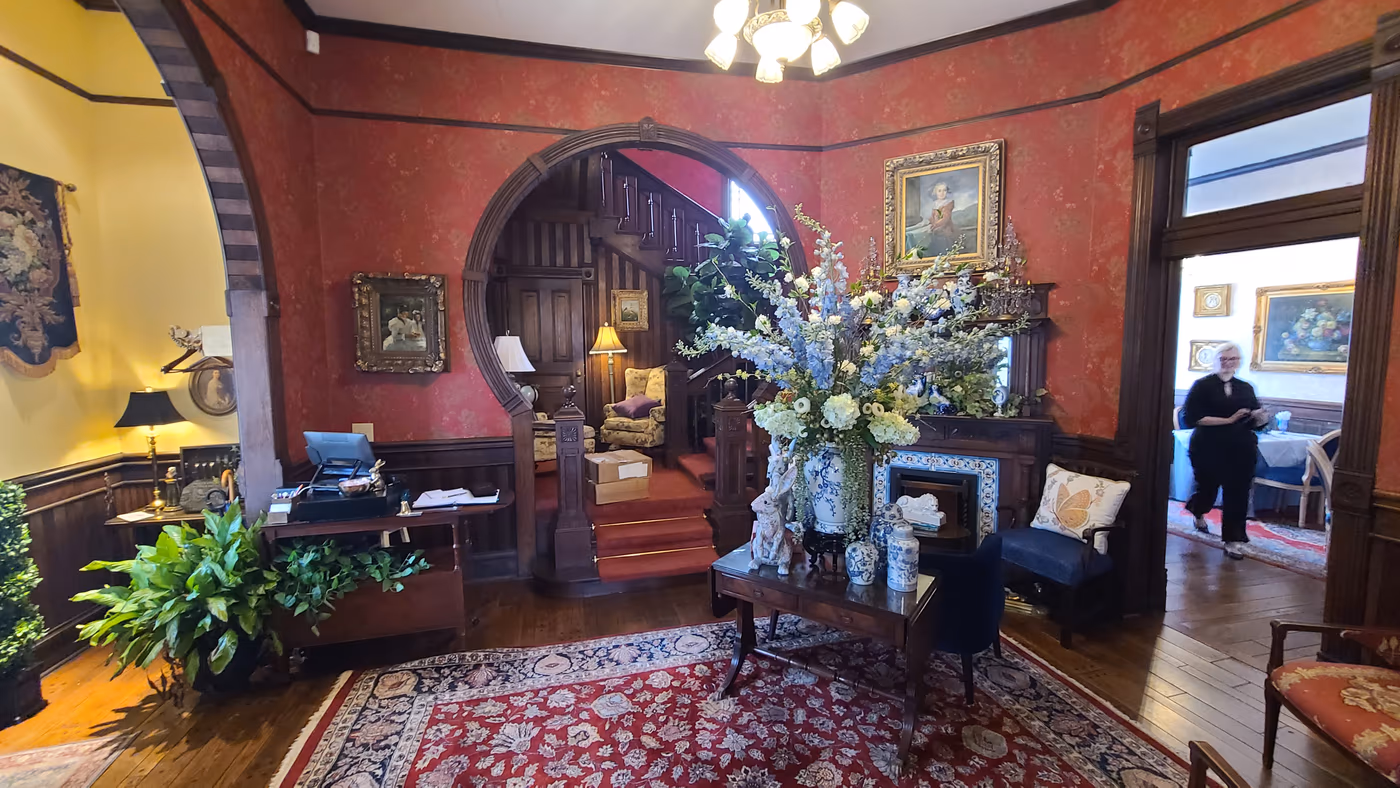 Pemberley's At The Jones House photo 3
