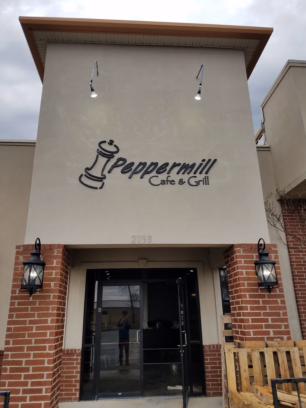 Peppermill Cafe & Grill photo 4