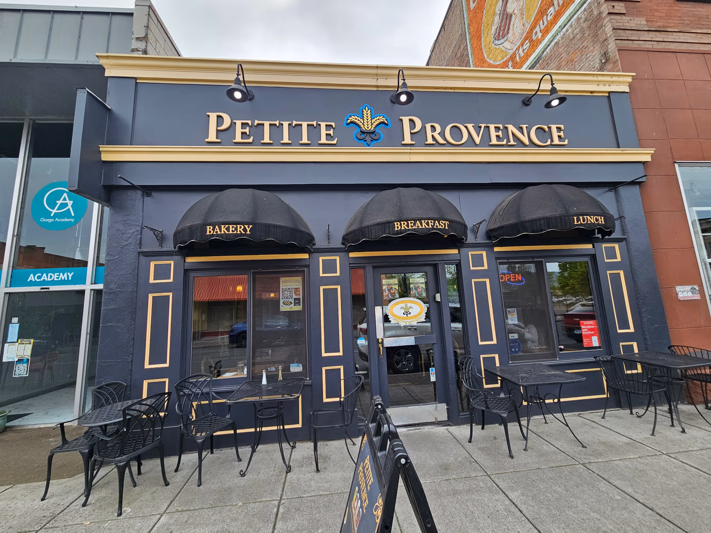 Petite Provence Boulangerie & Patisserie photo 2