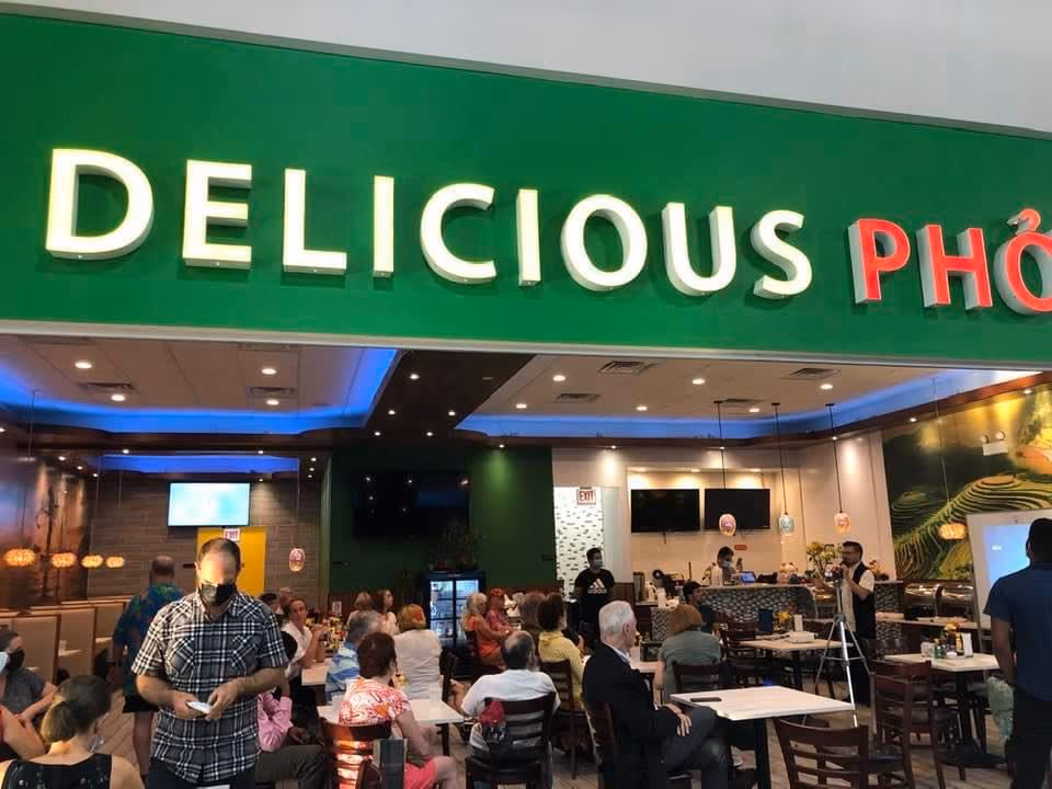 Pho Delicious Vietnamese Restaurant Chicago IL photo 3