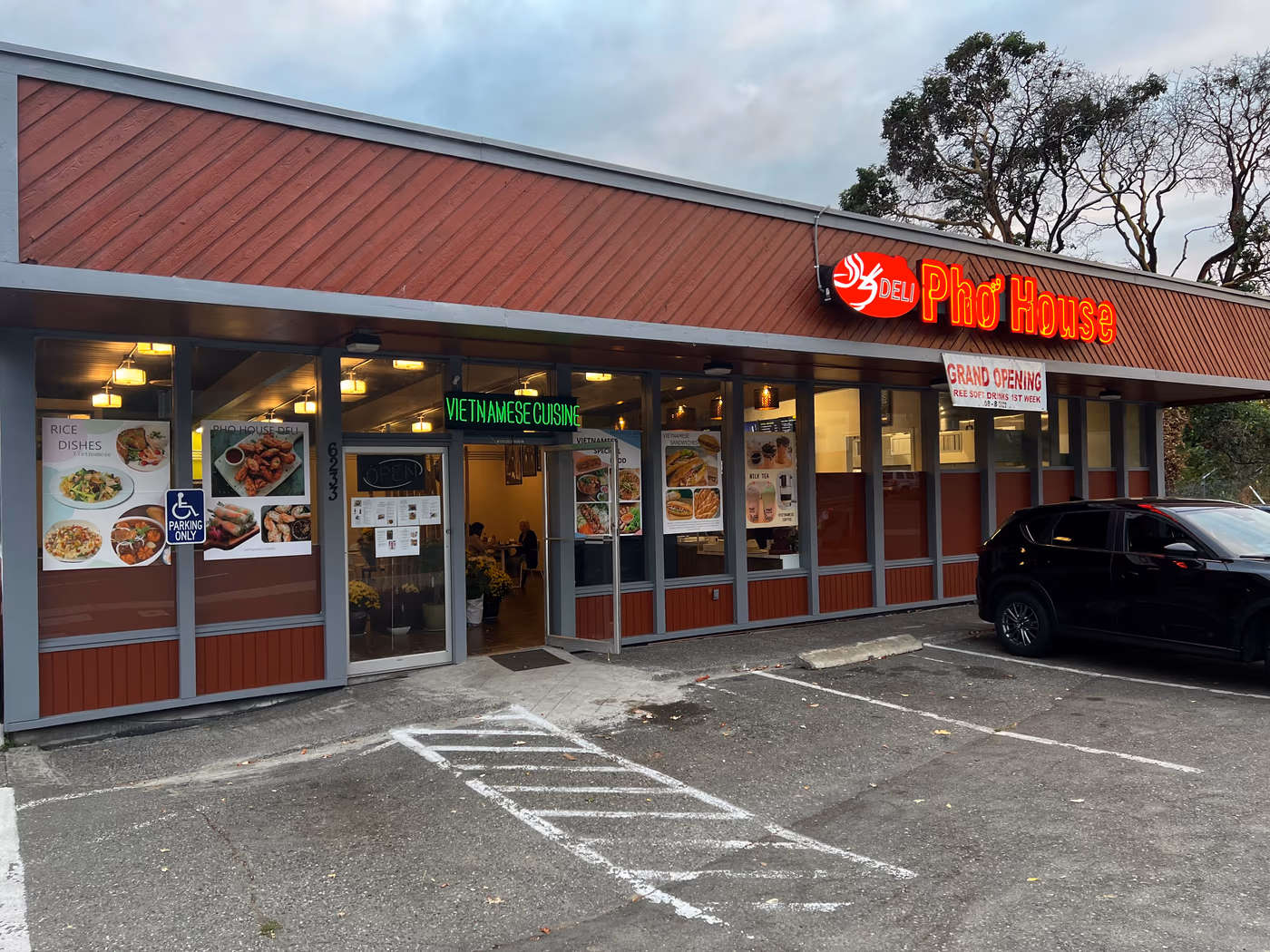 Pho House Deli