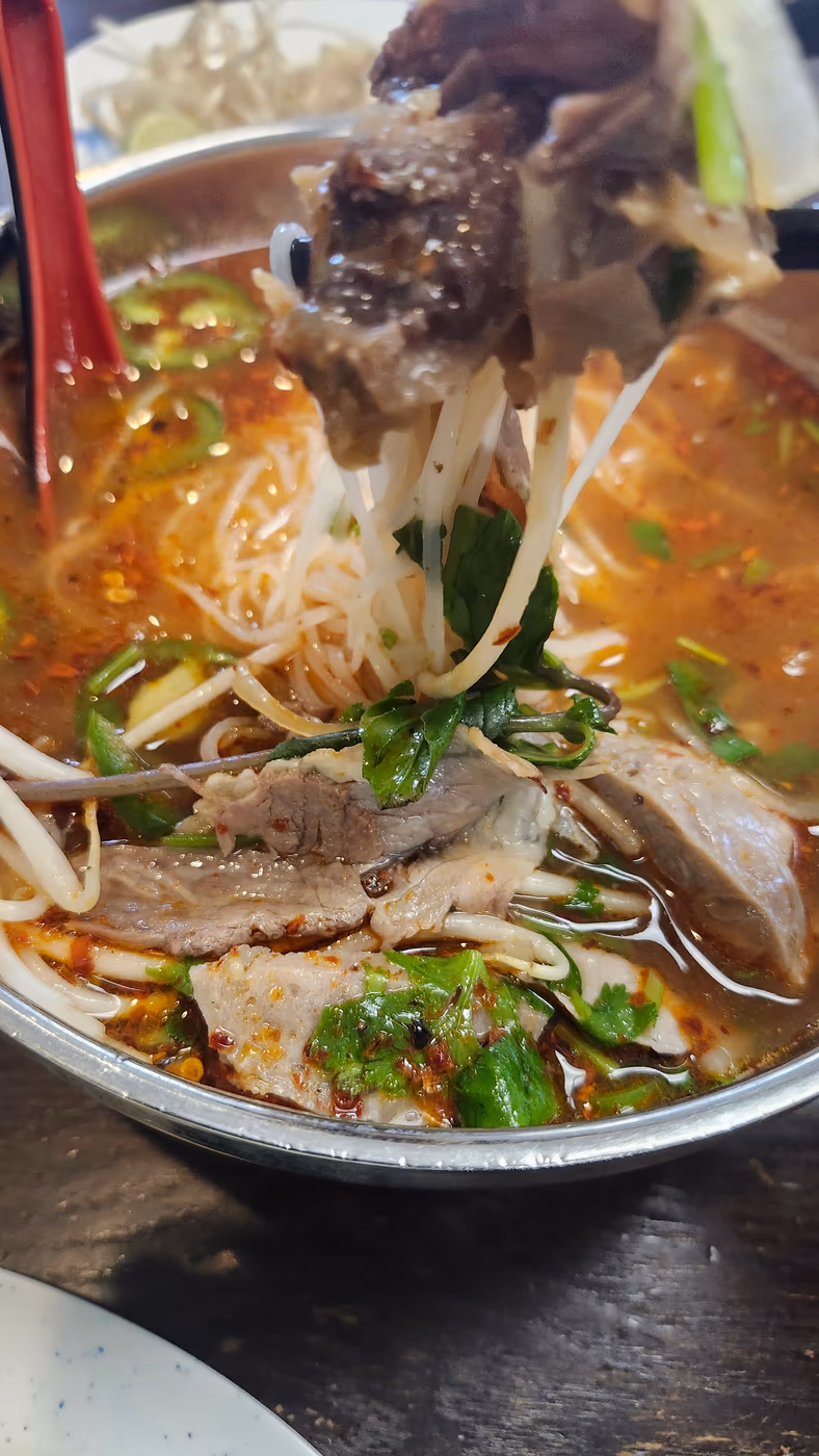 Pho' Neighbors