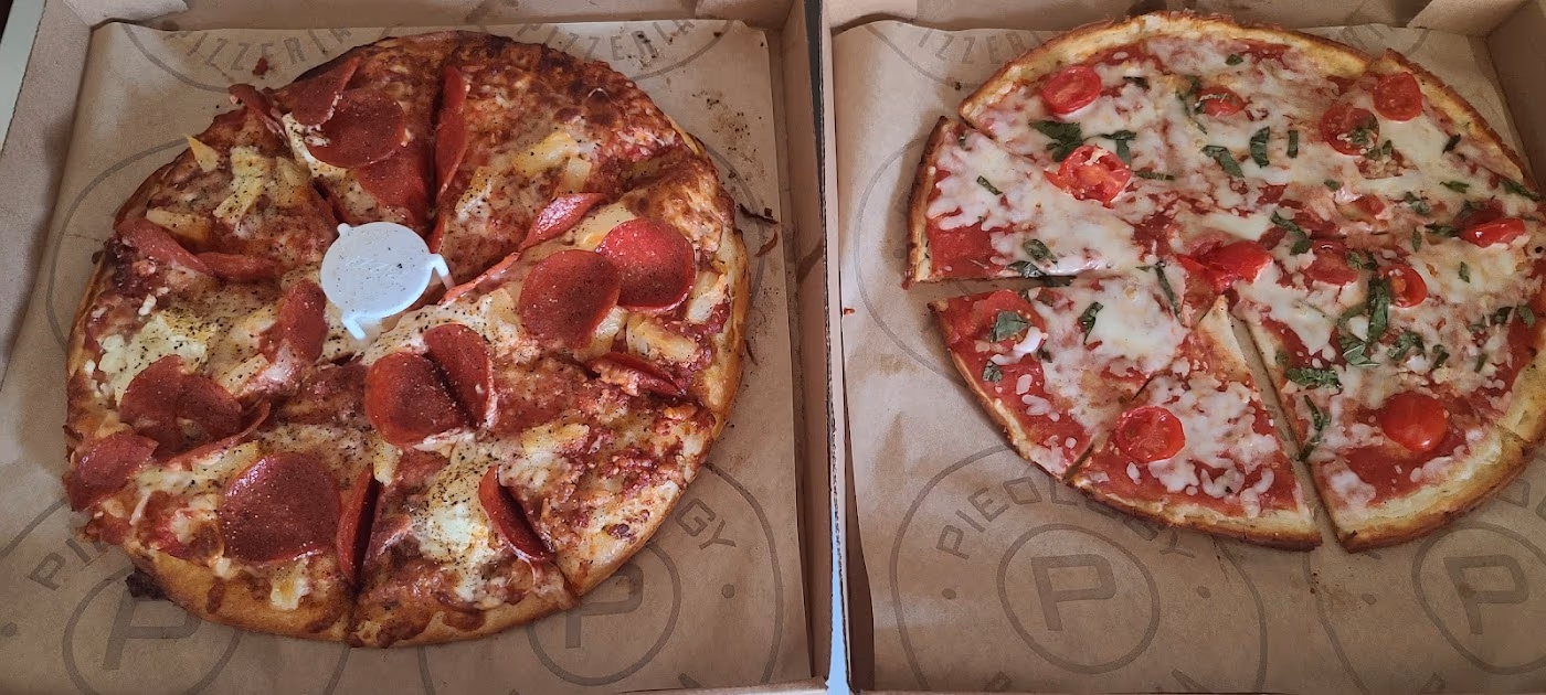 Pieology Pizzeria Hanford Mall photo 3