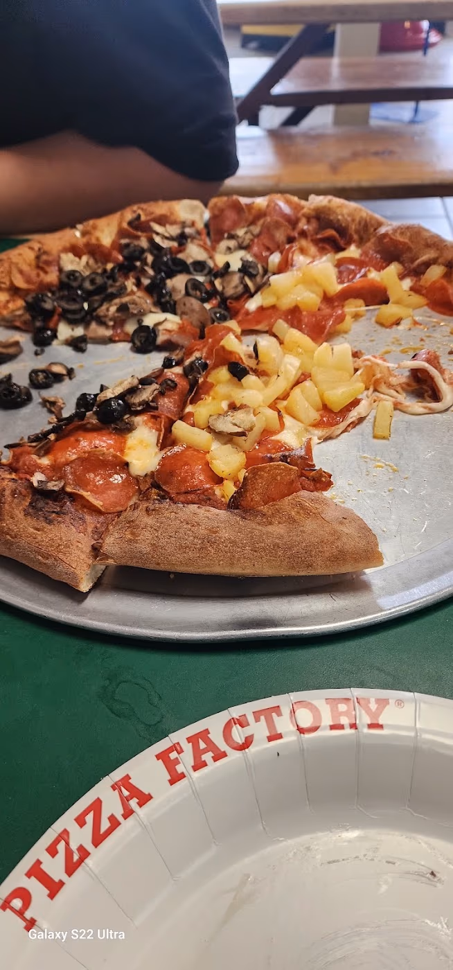 Pizza Factory photo 3