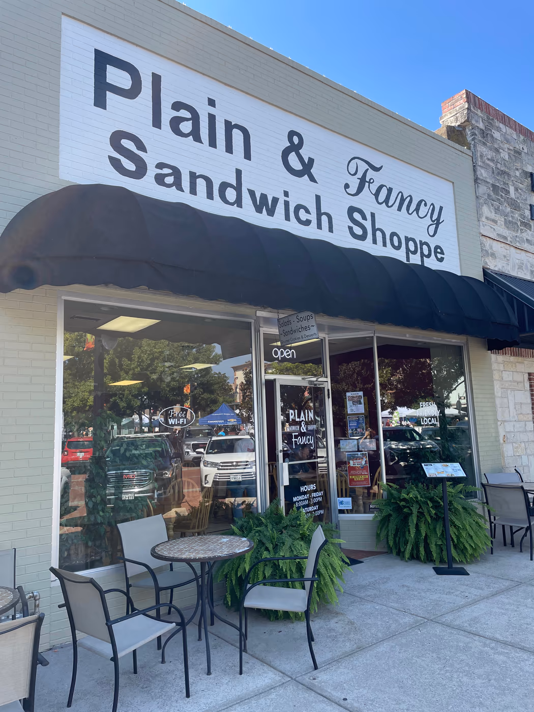 Plain & Fancy Sandwich Shoppe photo 2