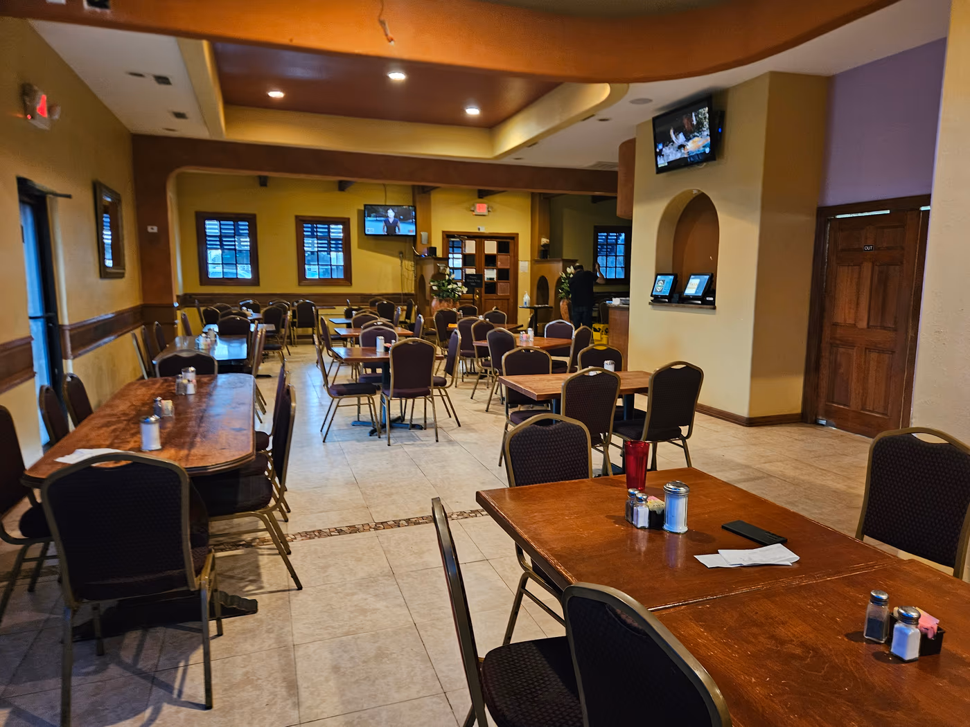 Porfirio's Restaurant Bar