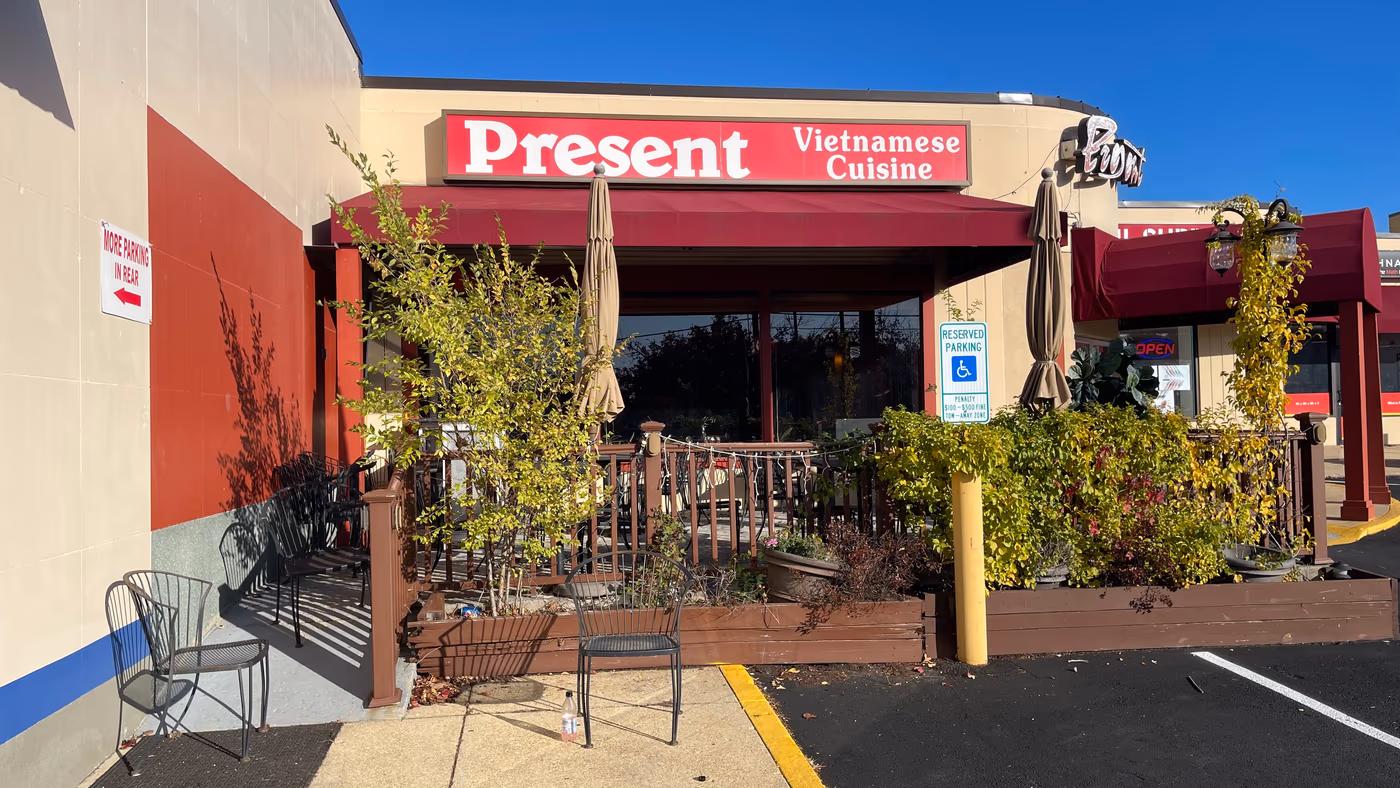 Present Restaurant
