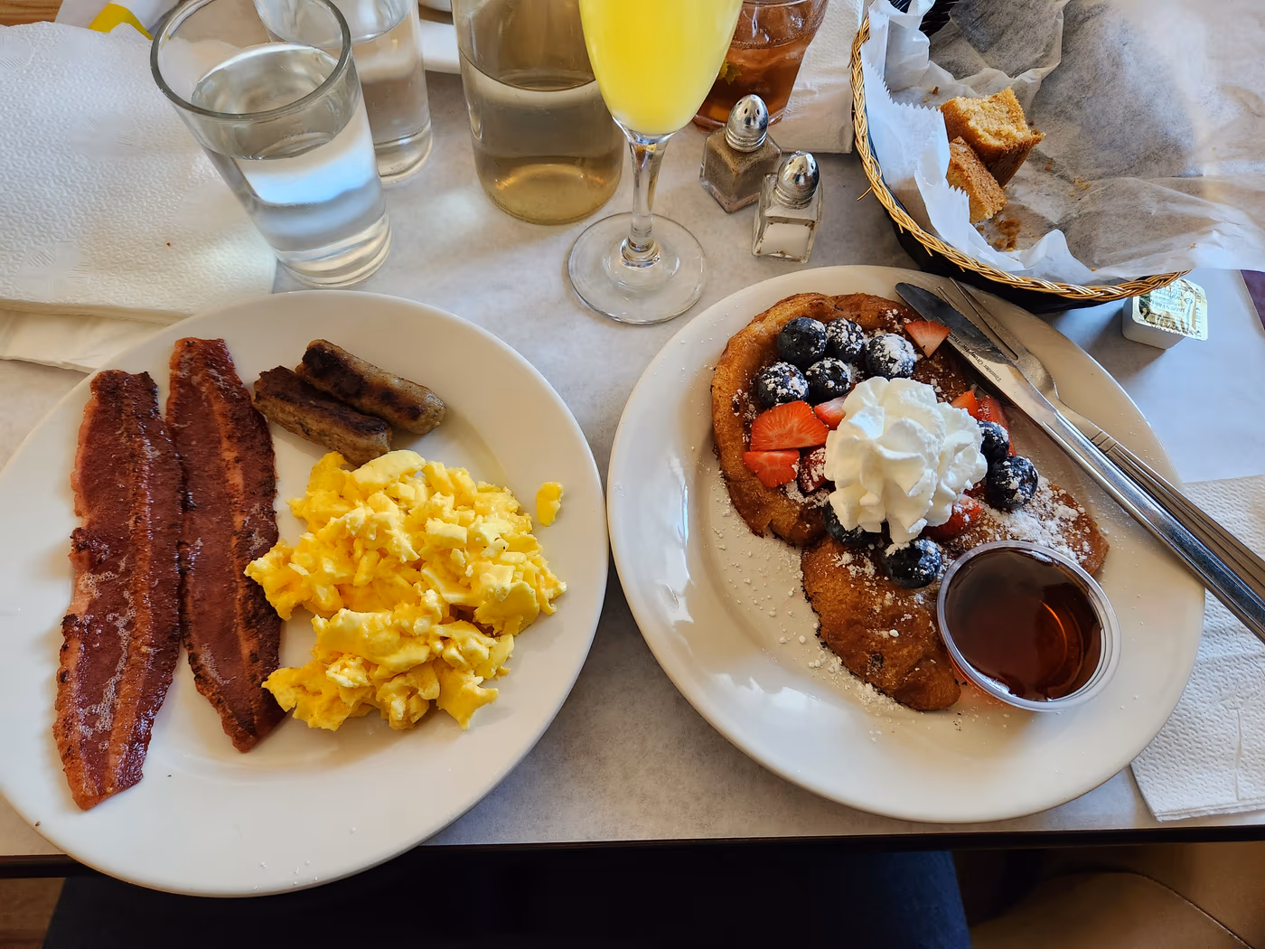 Pretty Toni's Cafe