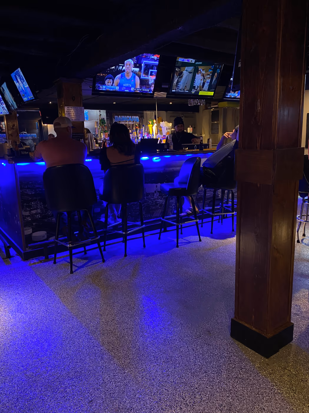 Rainouts Bar & Grill photo 2