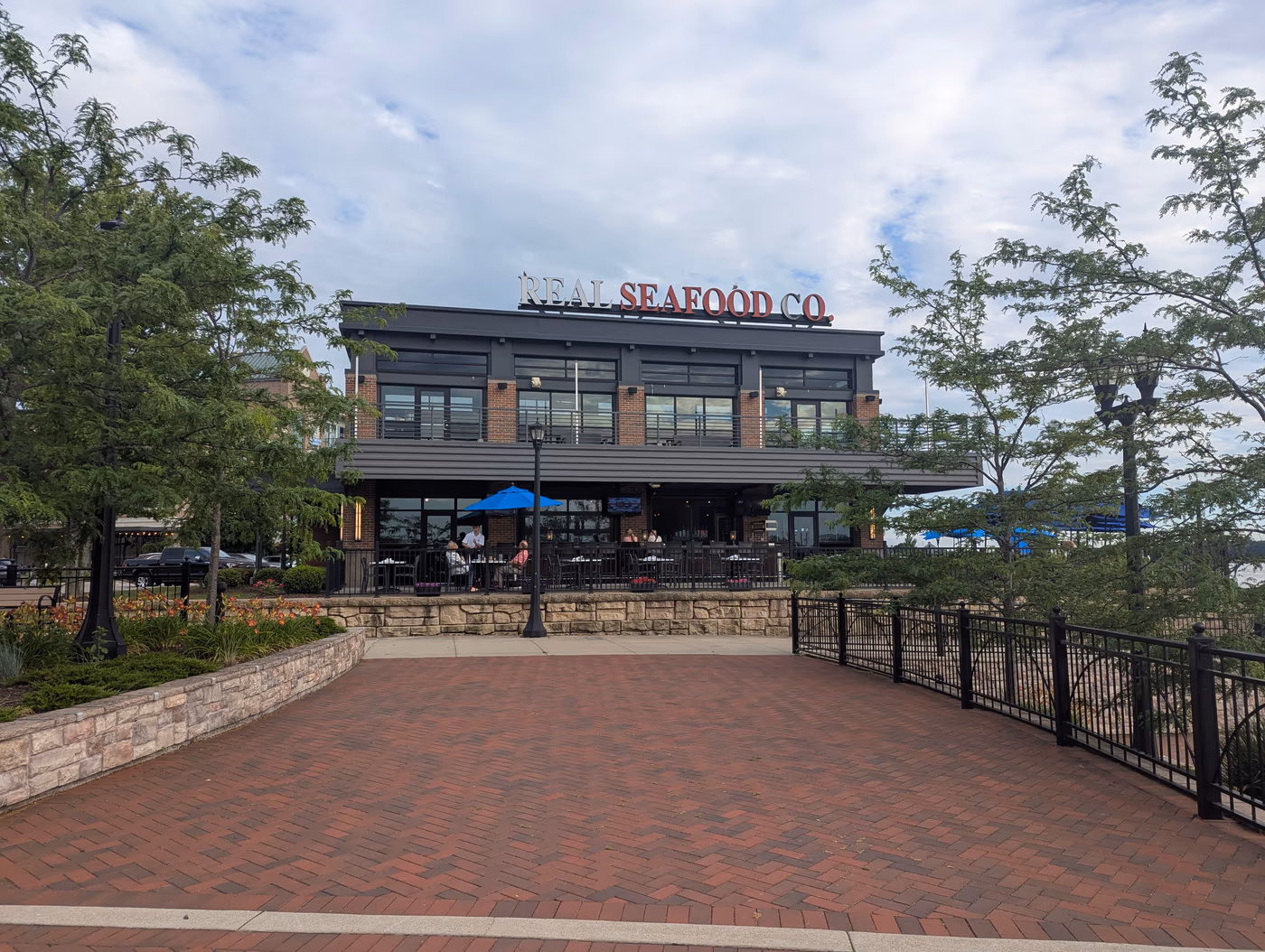 Real Seafood Company Bay City photo 4
