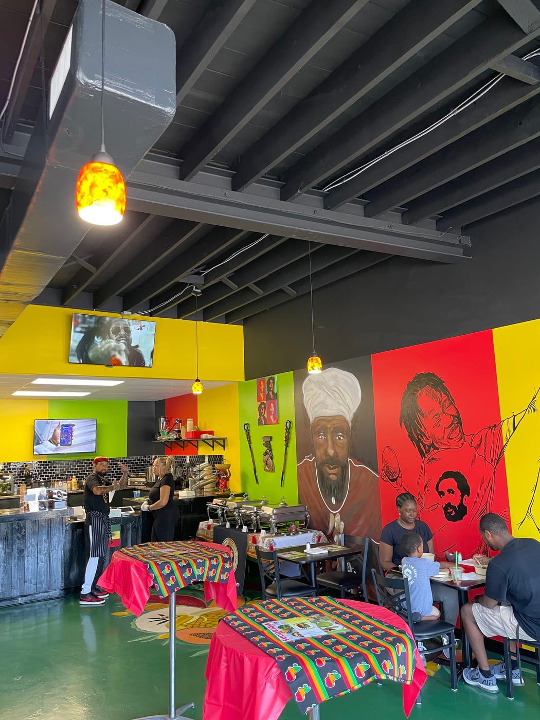 Reggae Roots Alkaline Smoothie Juice & Tea Bar