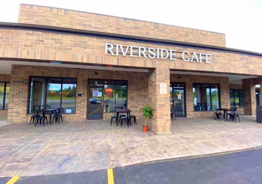 Riverside Cafe