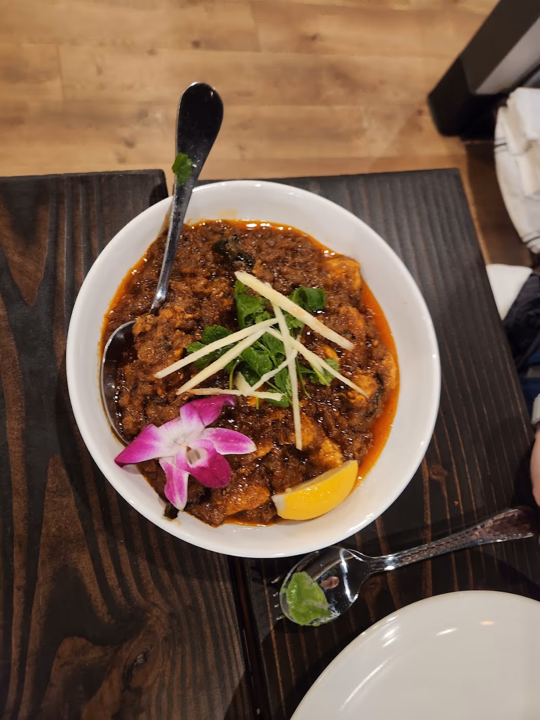 ROARING INDIAN Plates | Pours photo 3