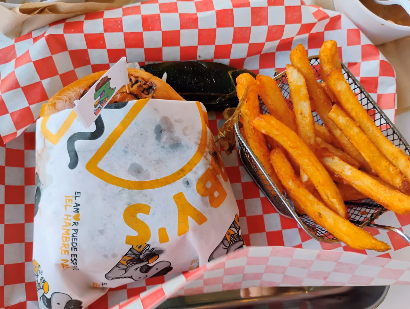 Robby’s burger photo 2