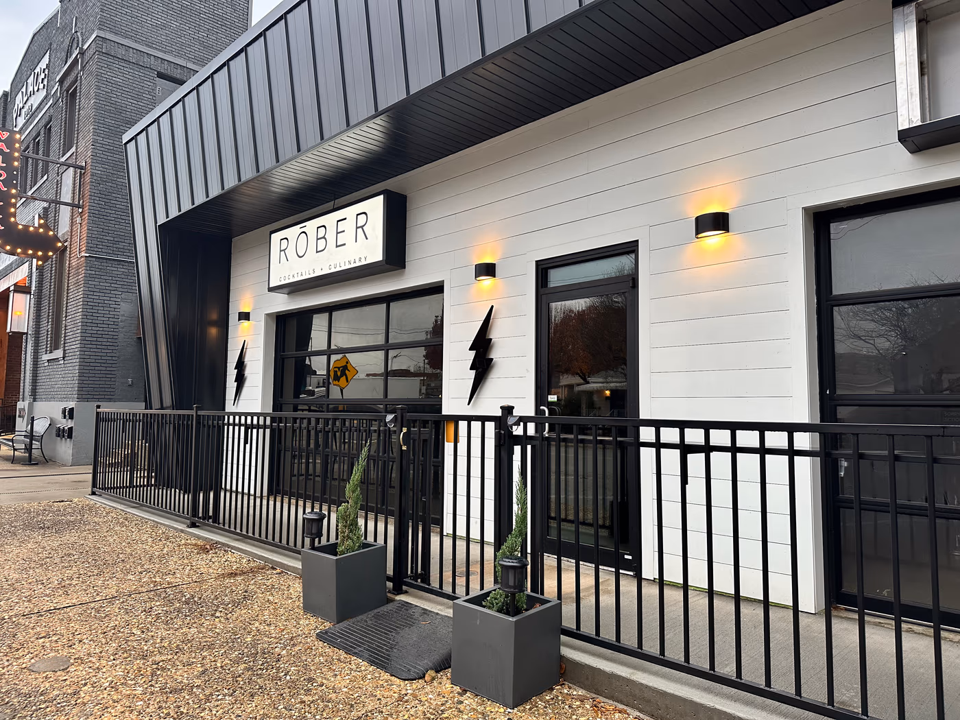 ROBER :: Cocktails + Culinary
