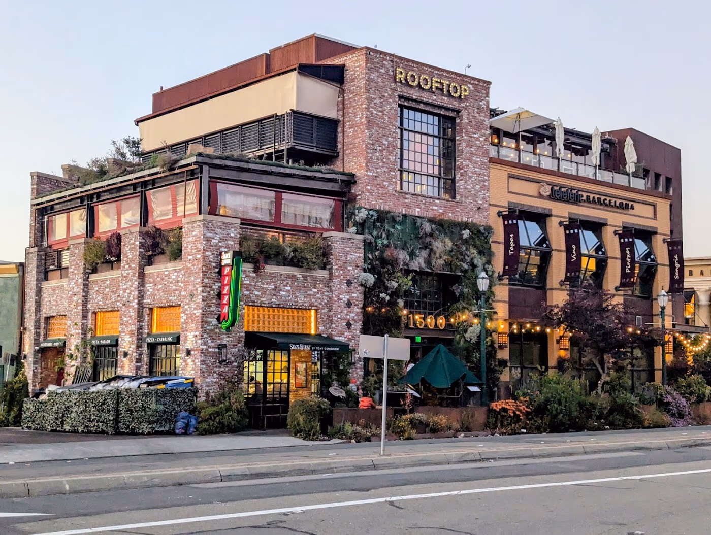 Rooftop Restaurant & Bar photo 2