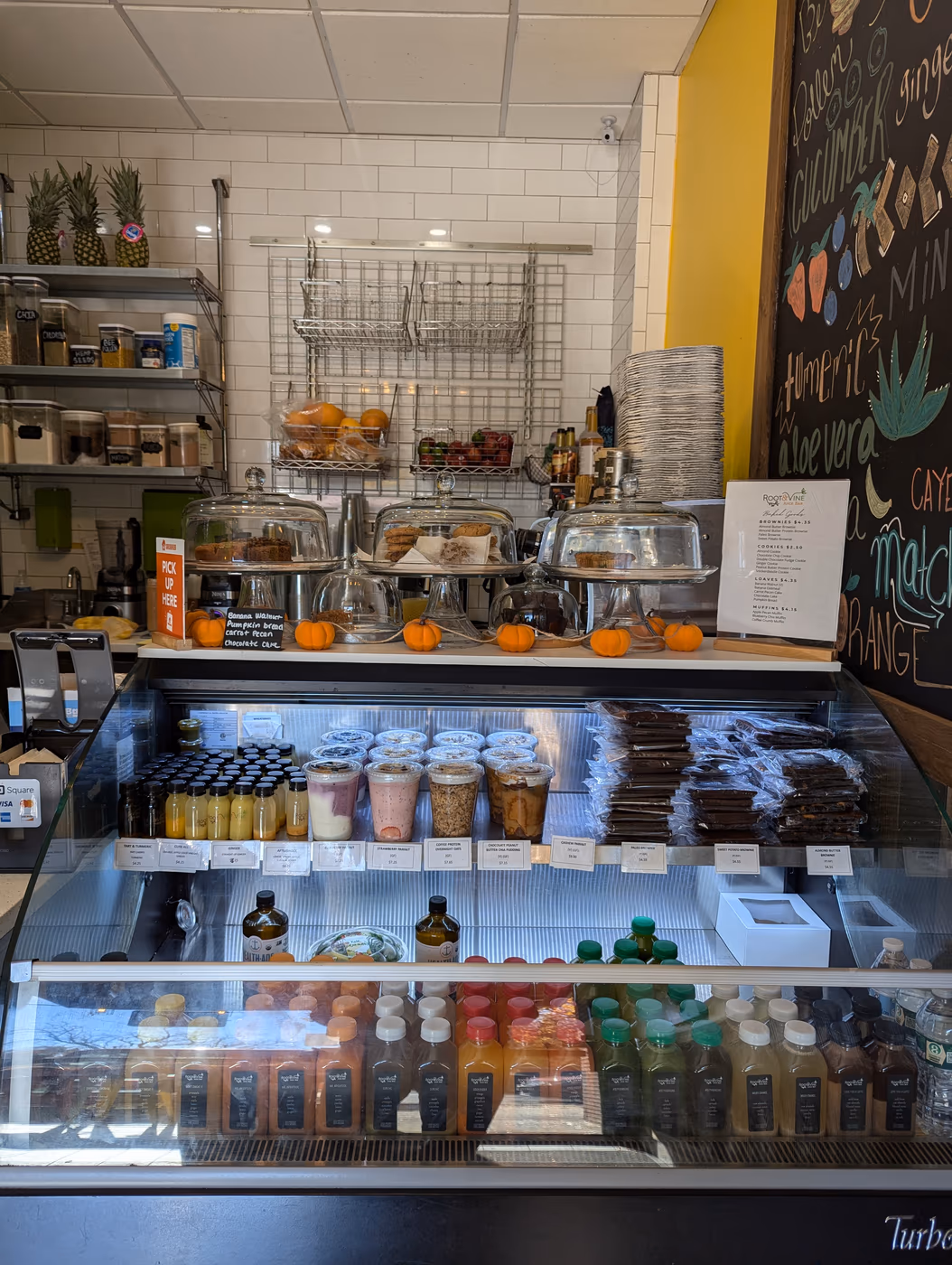 Root & Vine Juice Bar photo 4