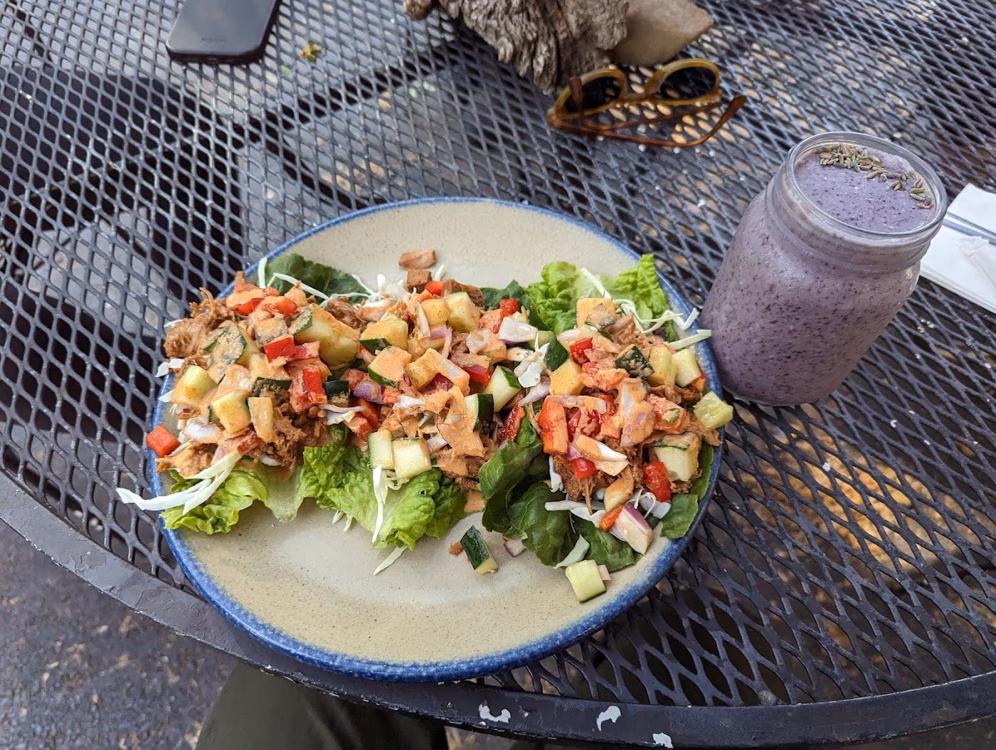 Roots Café