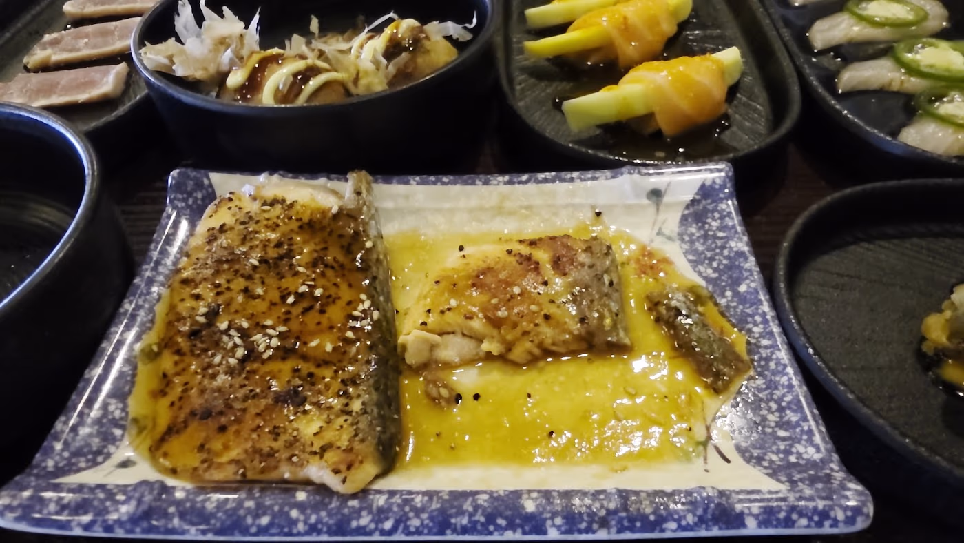 Royal Sushi photo 2
