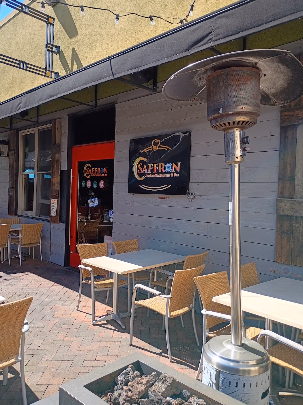 SAFFRON Indian Restaurant & Bar