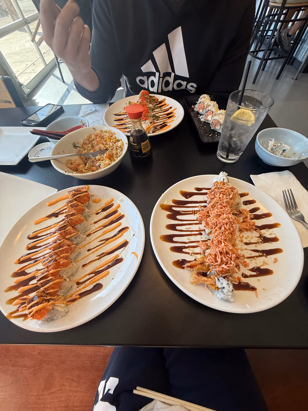 Sake2Me Sushi Rolls