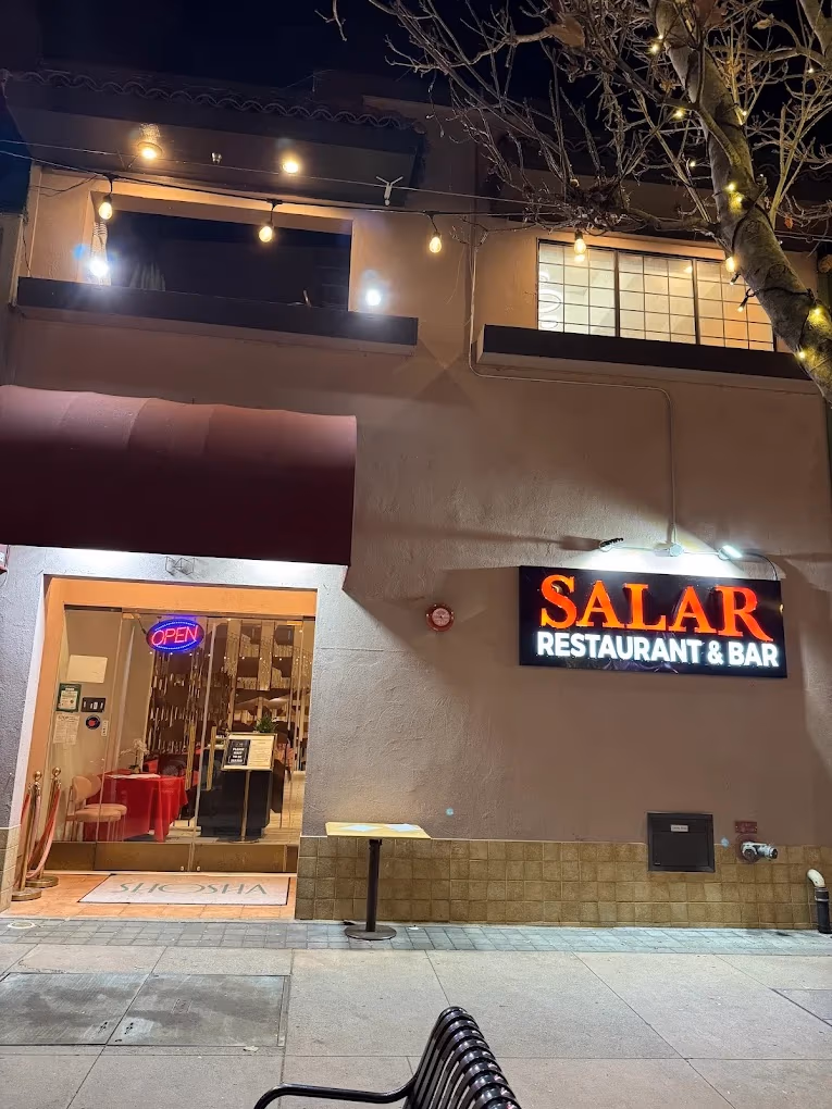 Salar Restaurant and Bar