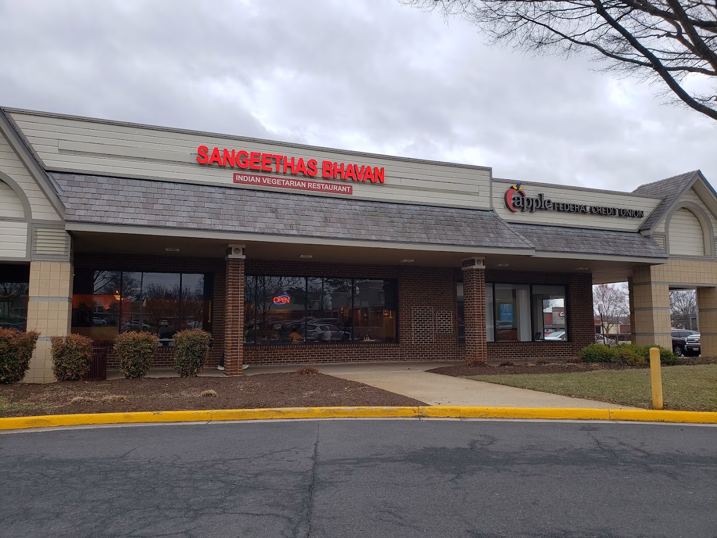 SangeethaS Bhavan Indian Vegetarian Restaurant@Virginia photo 3