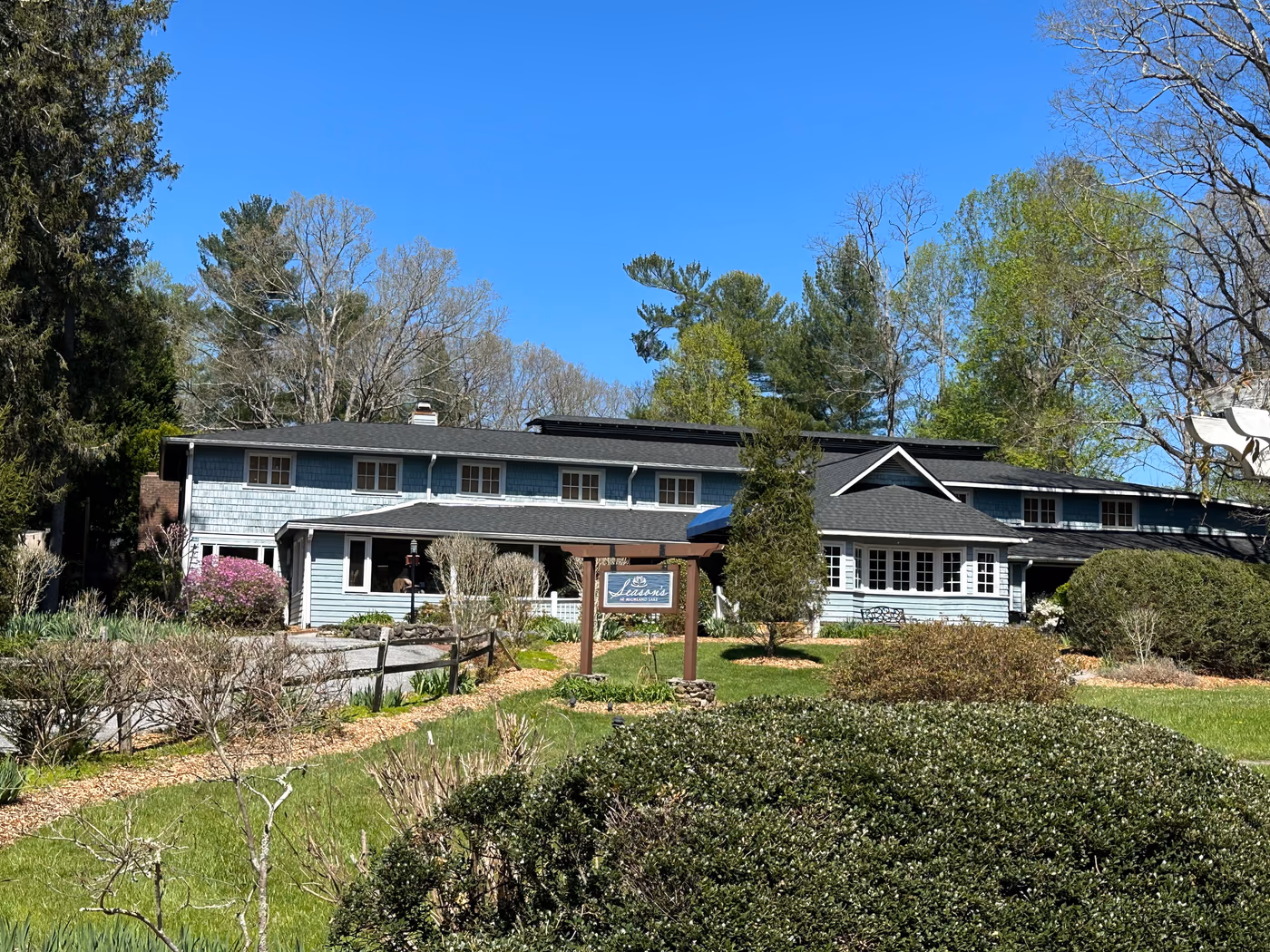Season's At Highland Lake