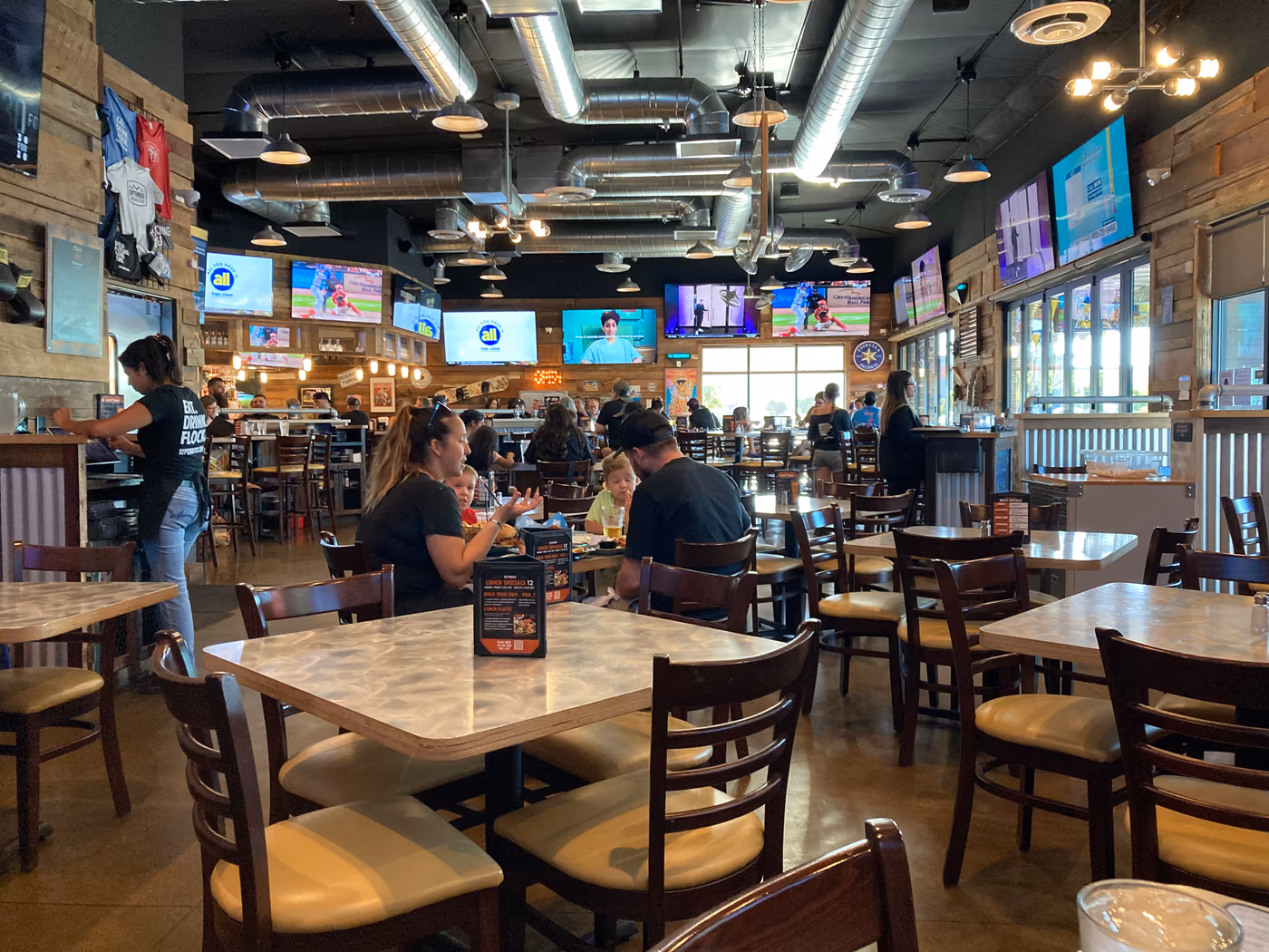Septembers Taproom & Eatery