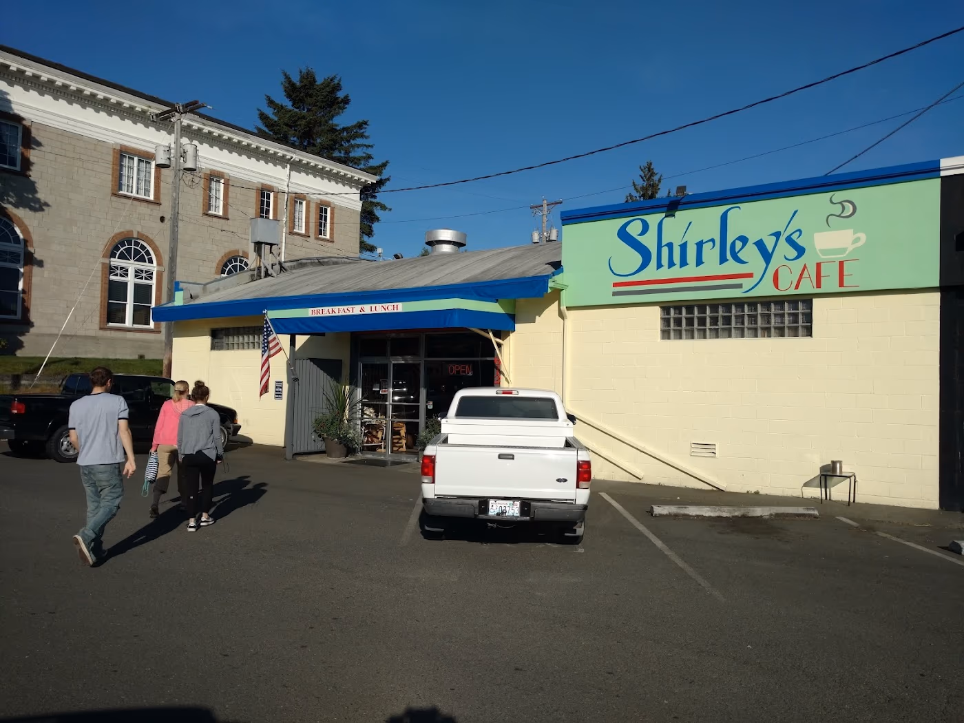 Shirley's Cafe photo 3
