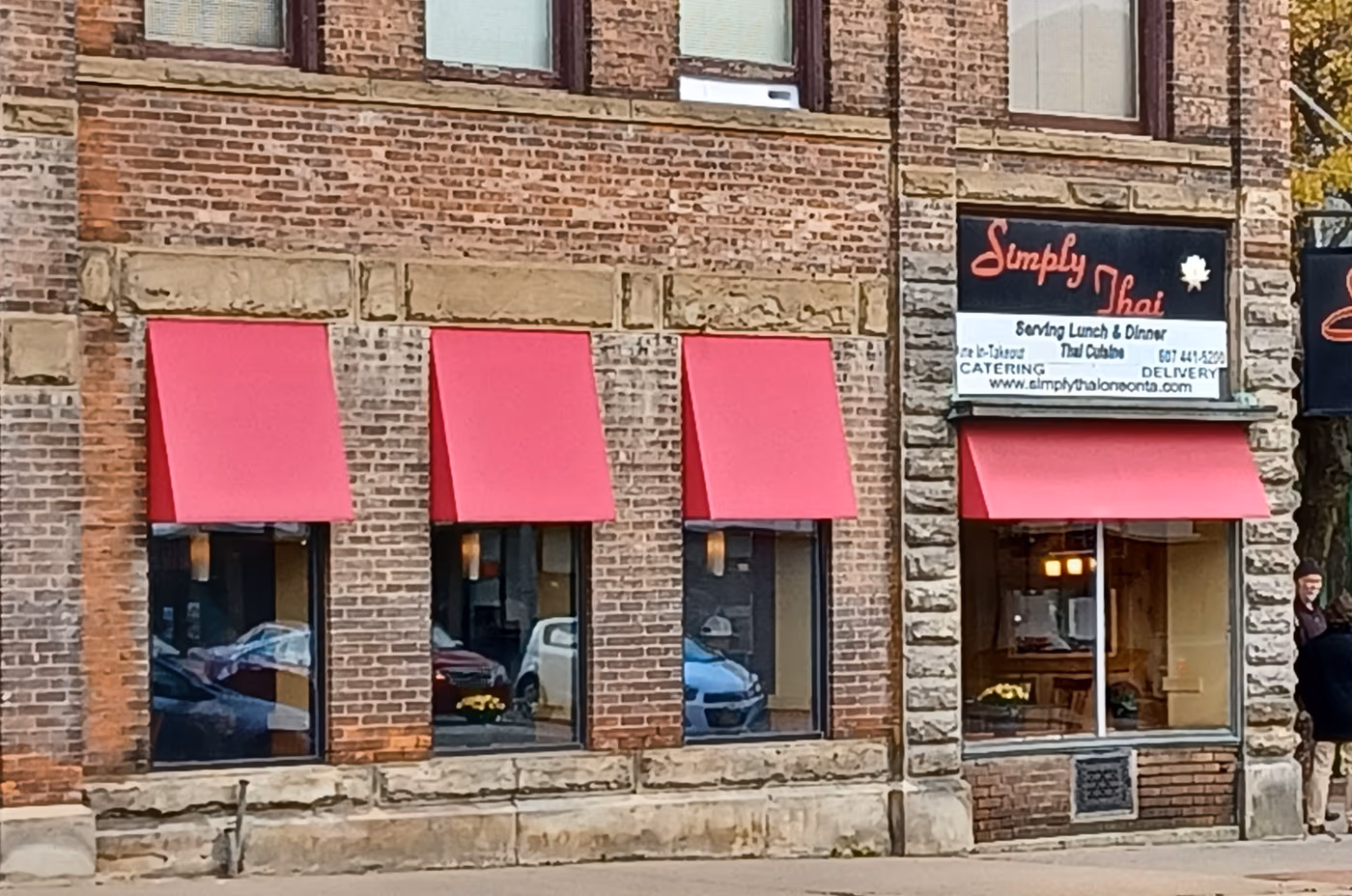 Simply Thai Restaurant
