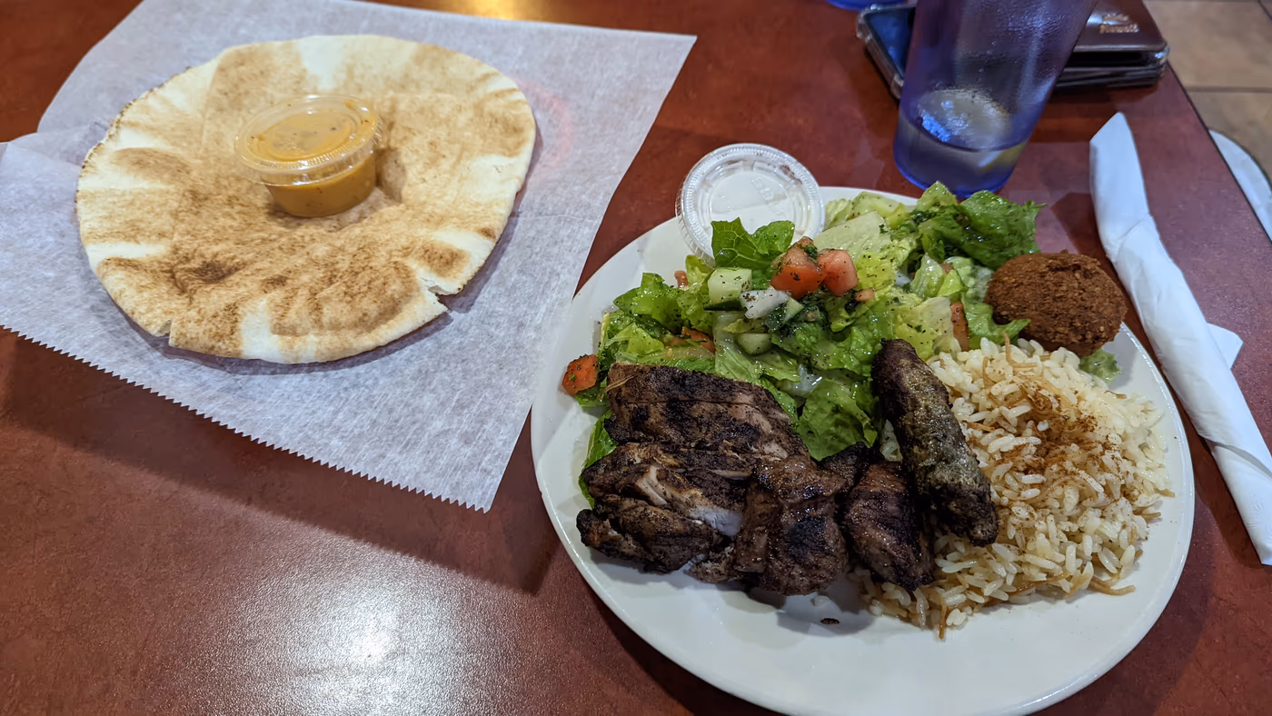 Sittoo's Lebanese Grill North Olmsted photo 4