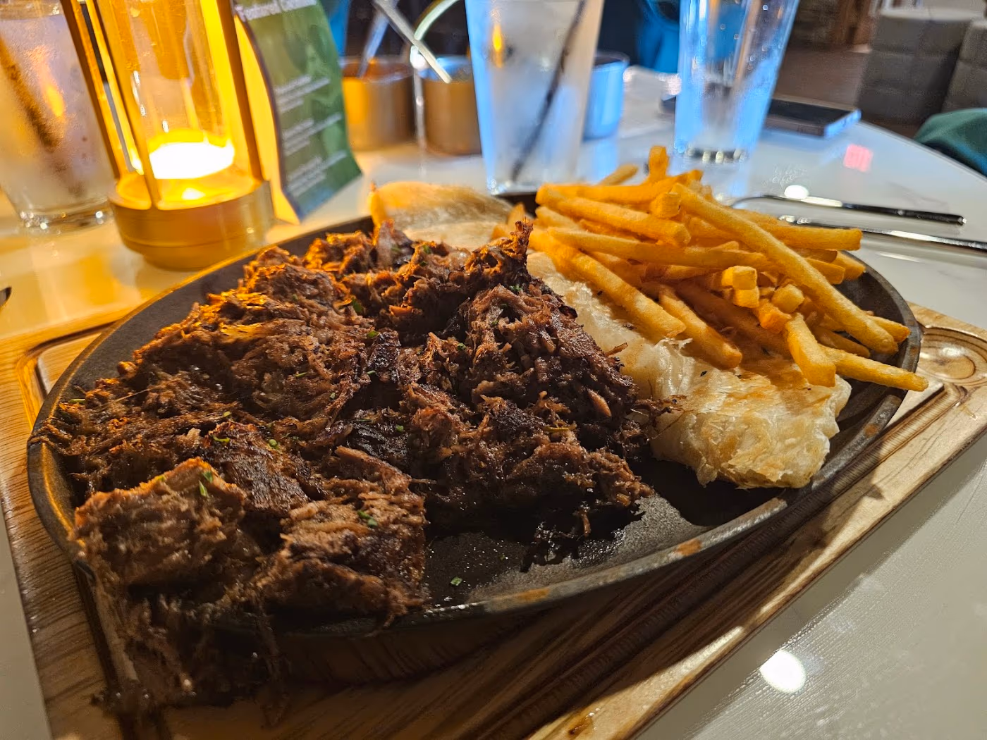 Slabz Bar & Grill photo 3