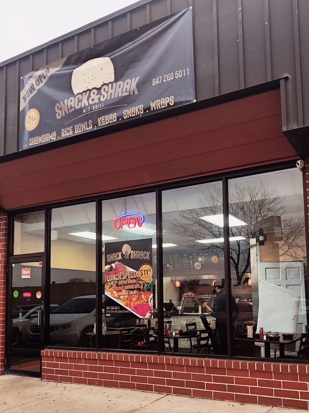 Snack & Shrack Restaurant