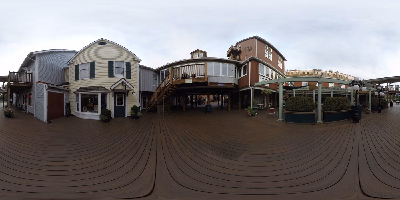 South Street Under photo 2