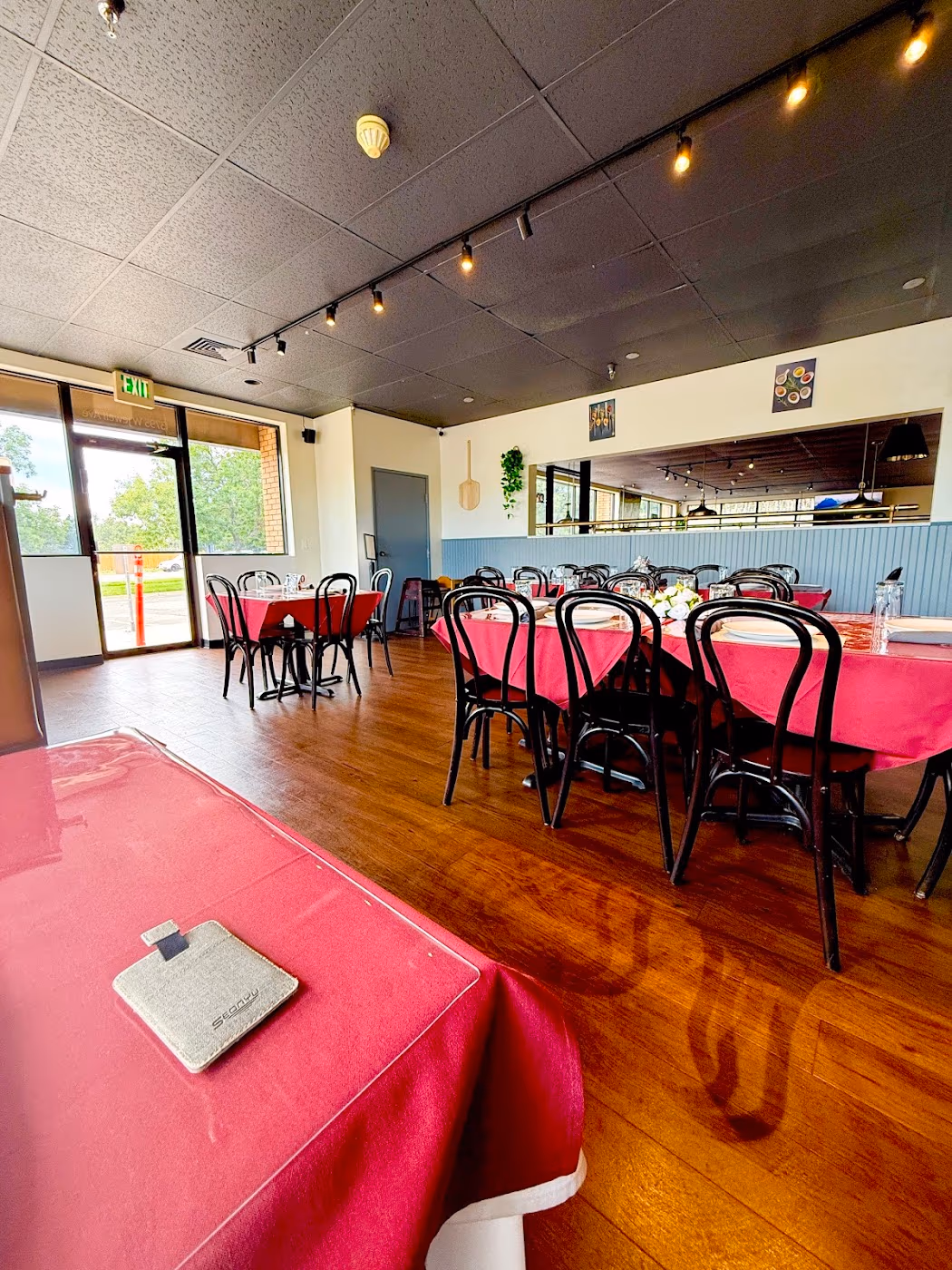 Spice Hub & Fox Point pizzeria