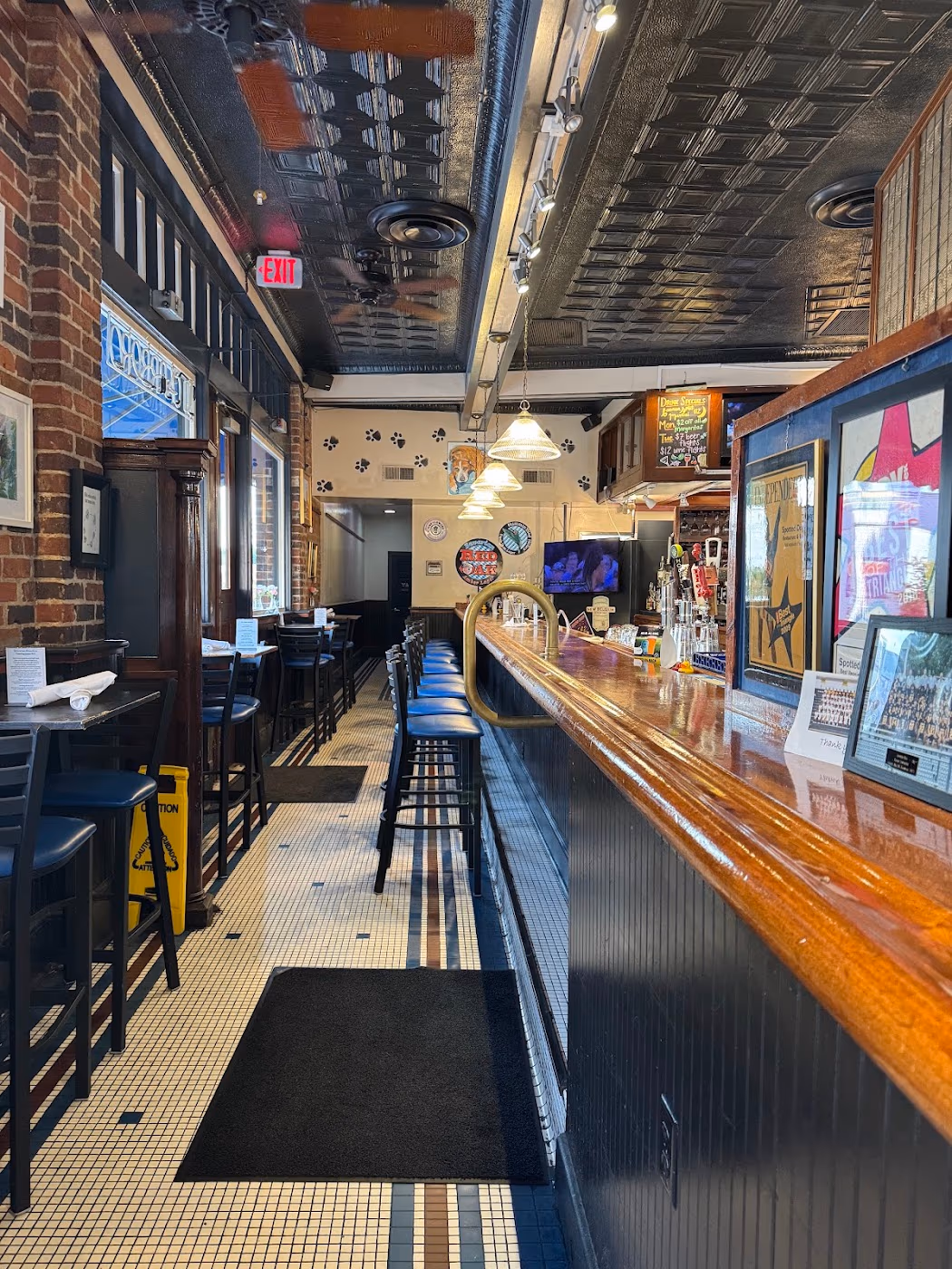 Spotted Dog Restaurant & Bar photo 2