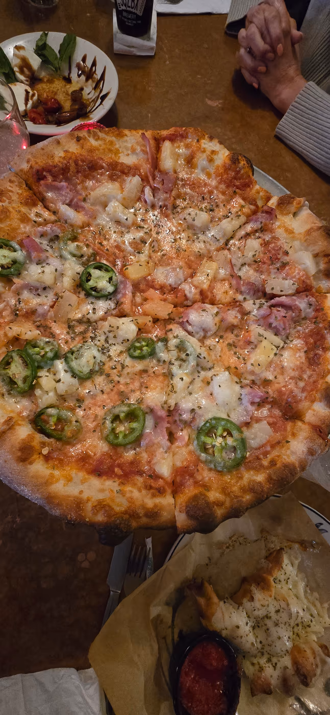 SQZBX Brewery & Pizza photo 3