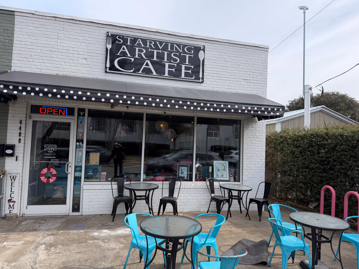 Starving Artist Cafe photo 2