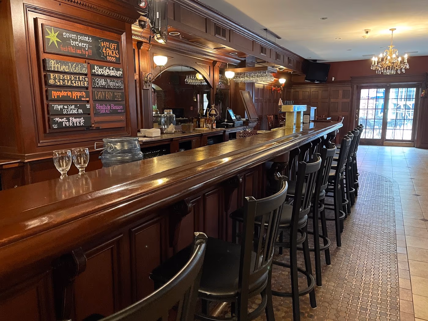 Stella Pasta Bar & Bistro | Seven Points Brewery photo 2