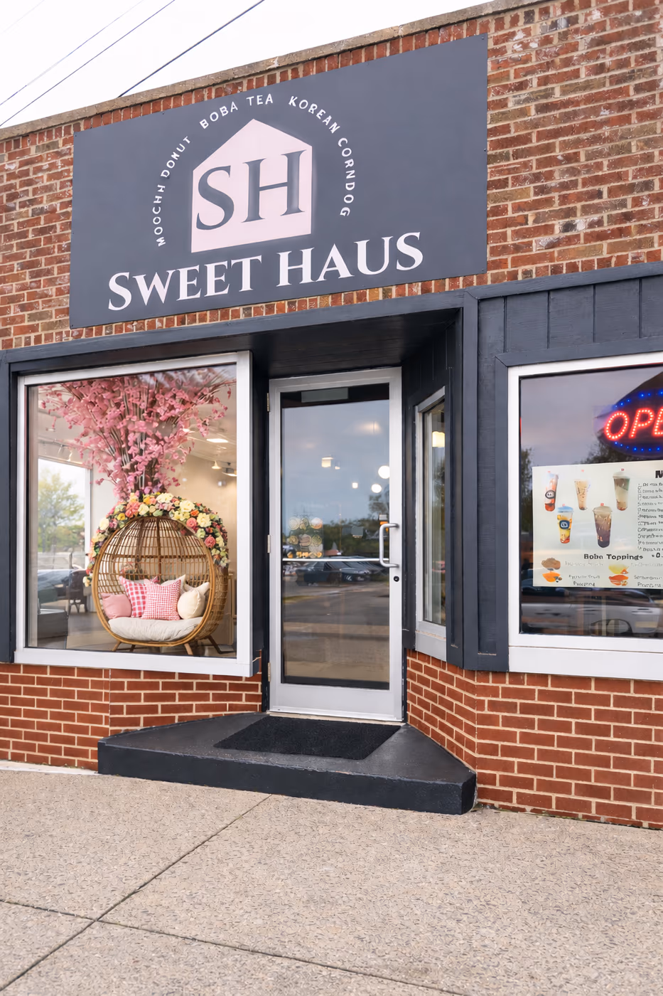 Sweet Haus/Hmong & Asian Restaurant in La Crosse, WI