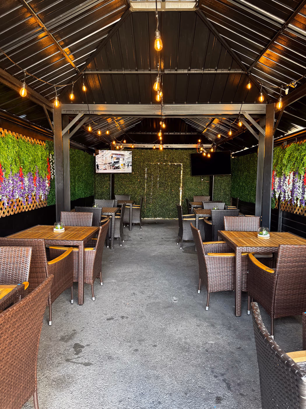 Syriana Shawarma House & Grill