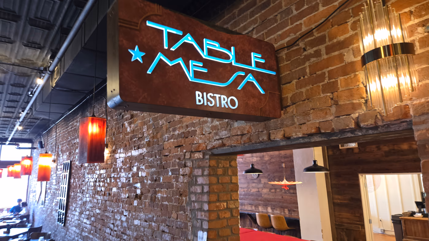Table Mesa Bistro