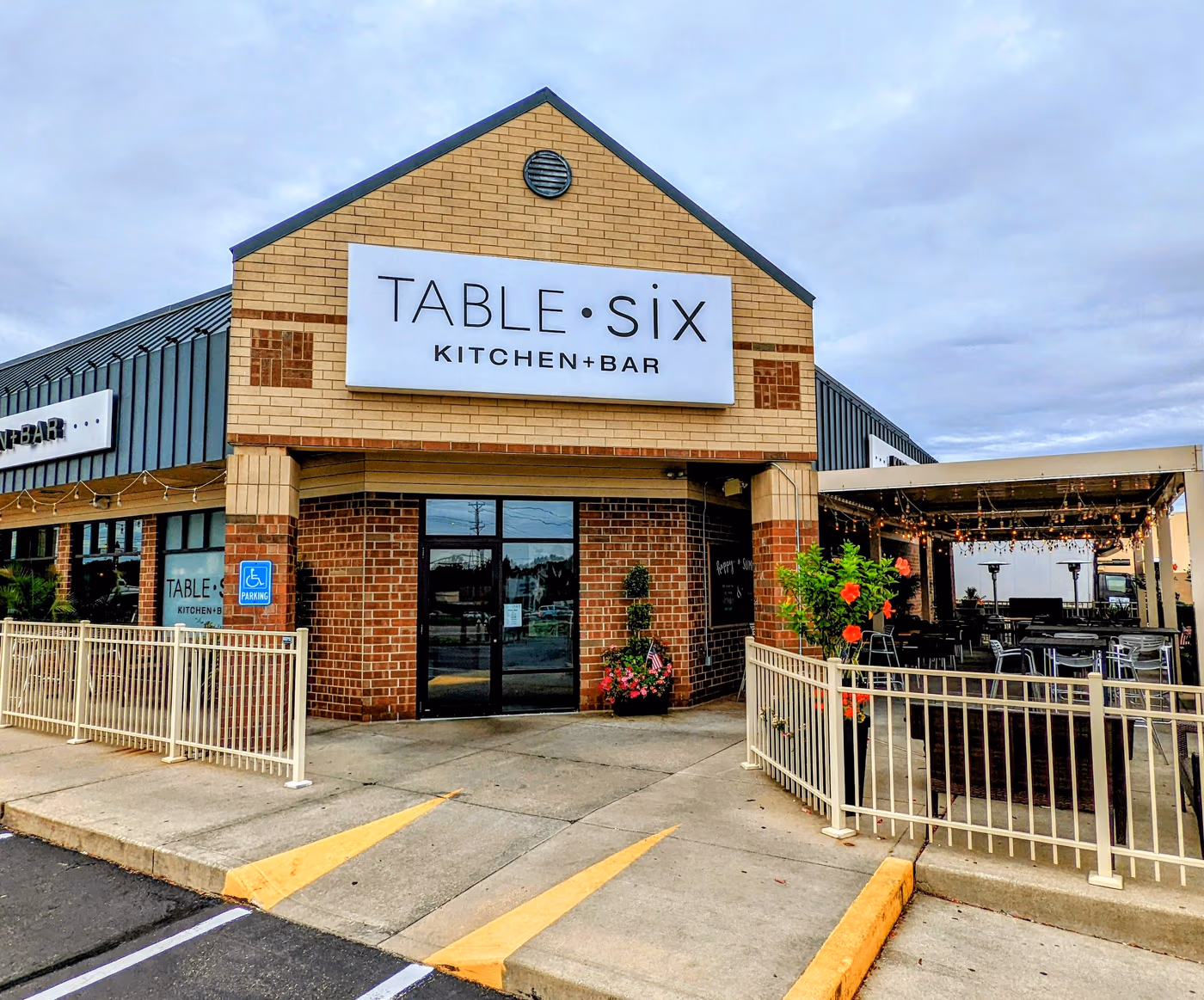 Table Six Kitchen + Bar