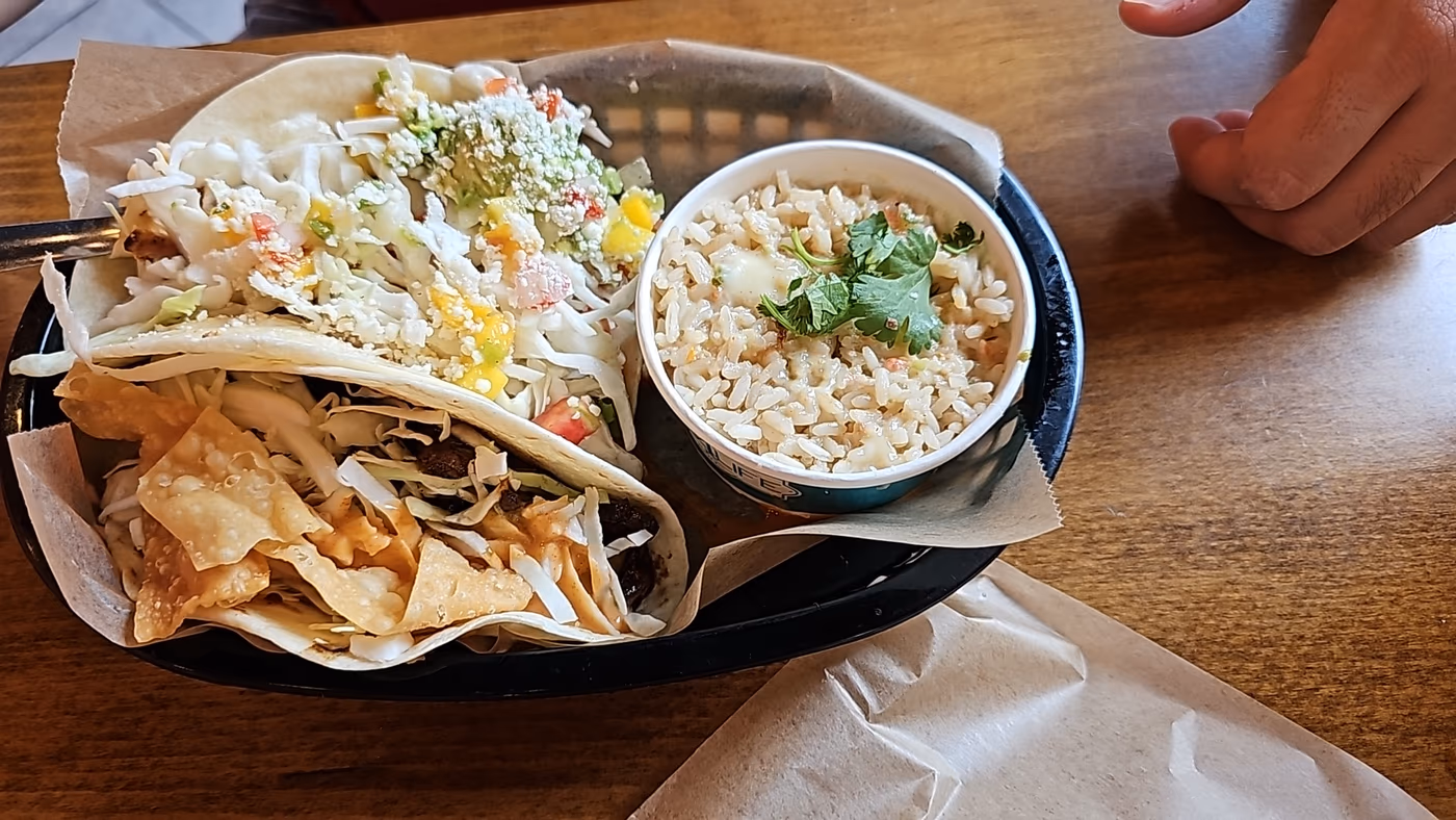 Tacos 4 Life photo 2
