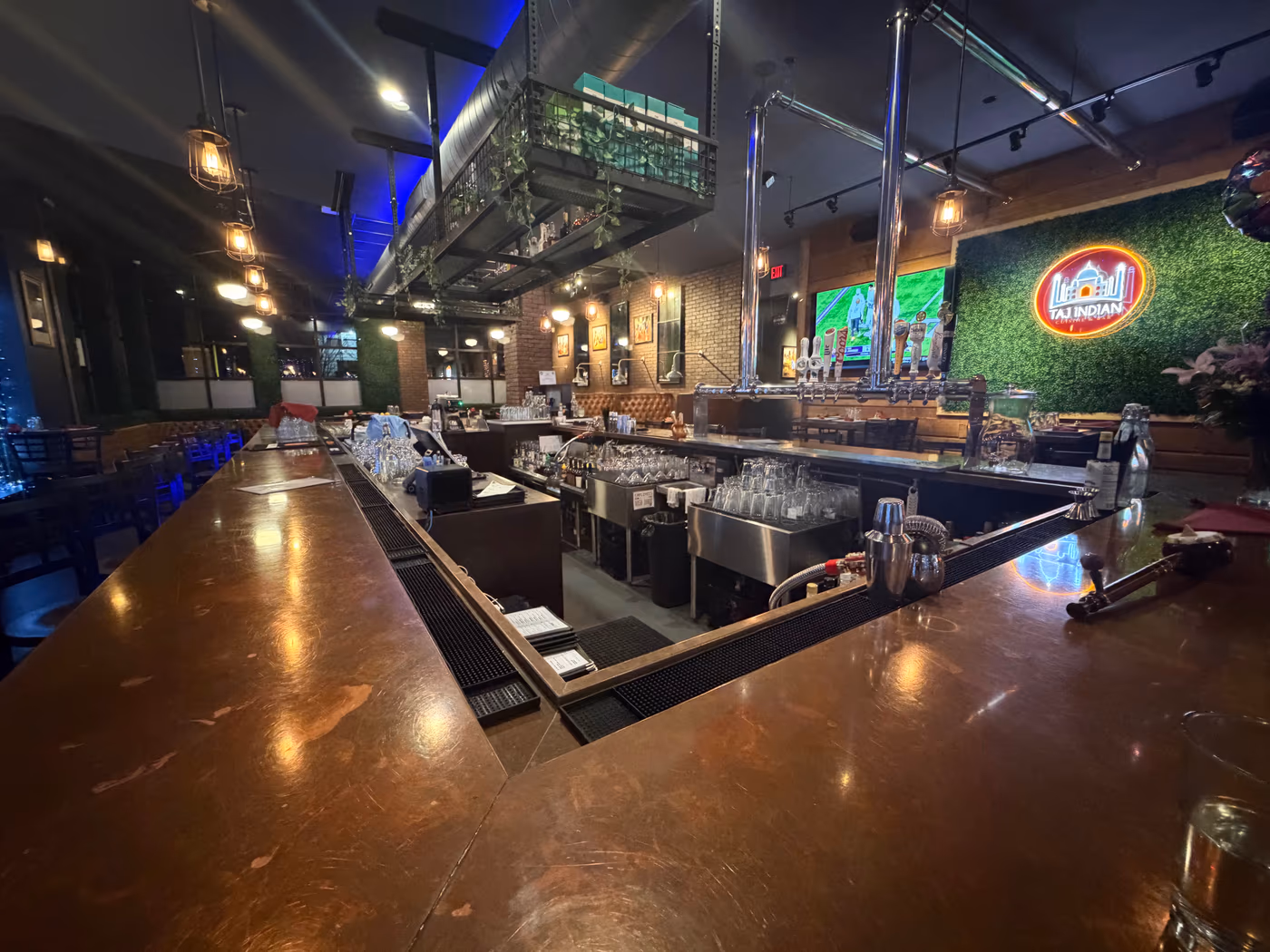 Taj Indian Cuisine & Bar